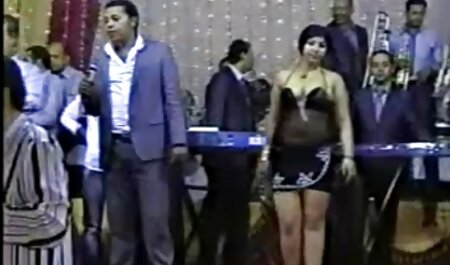 एक गर्म सेक्स पार्टी के साथ भोजपुरी हिंदी सेक्स मूवी उस रात रूसी पॉप पार्टी